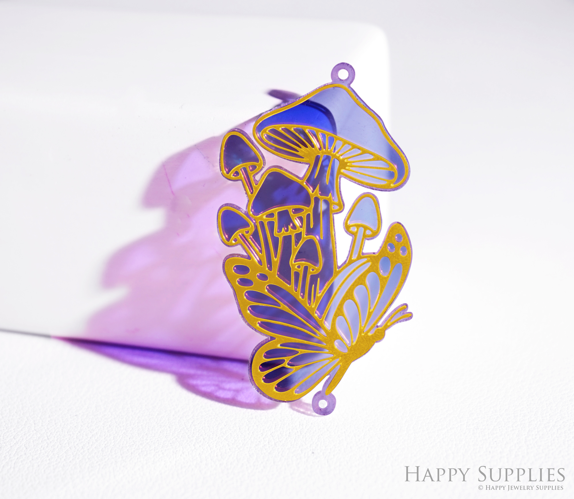 2pcs Rainbow Mushroom Charm, Brass Prism Charm, Iridescent Mushroom Pendant, Mushroom Connector, DIY Jewelry Making Supplie, Sun Catcher(Q089)