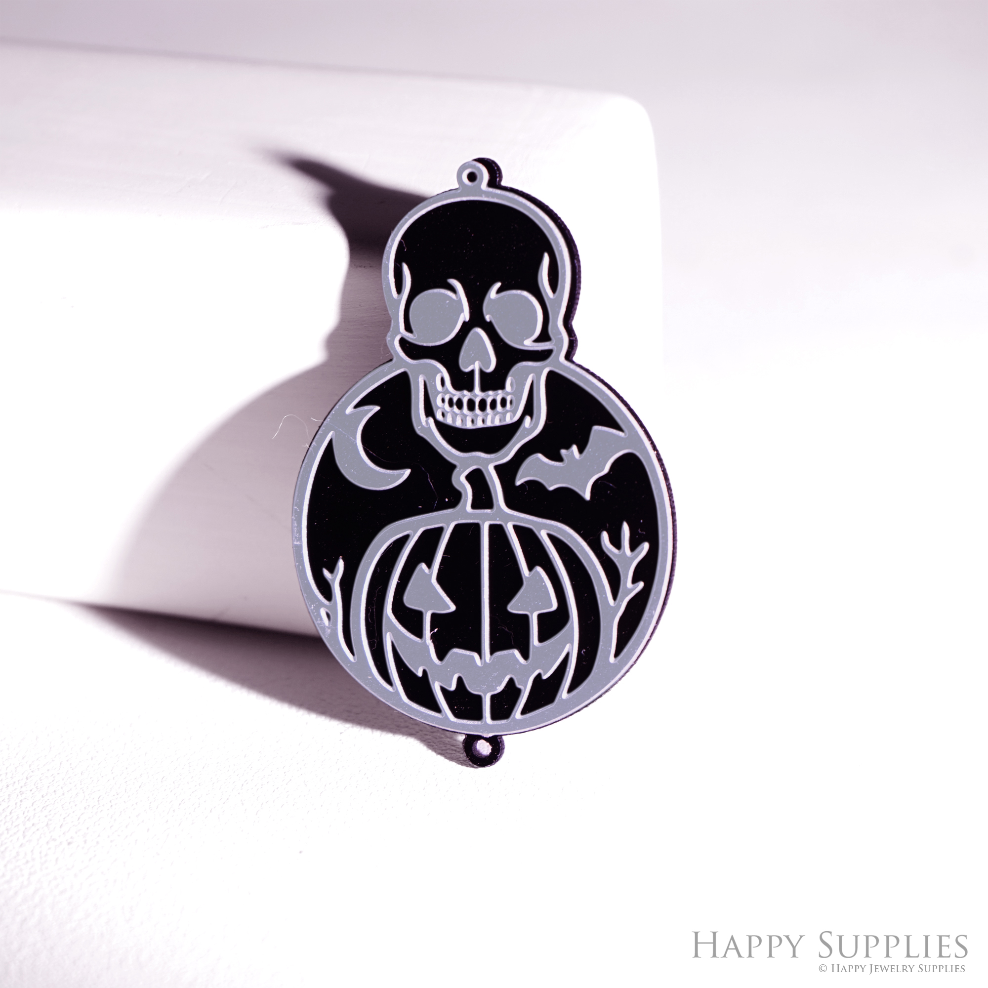 2pcs Rainbow Skull Charm, Brass Prism Charm, Iridescent Skull Pendant, Halloween Pumpkin Connector, DIY Jewelry Making Supplie, Suncatchers(Q051)