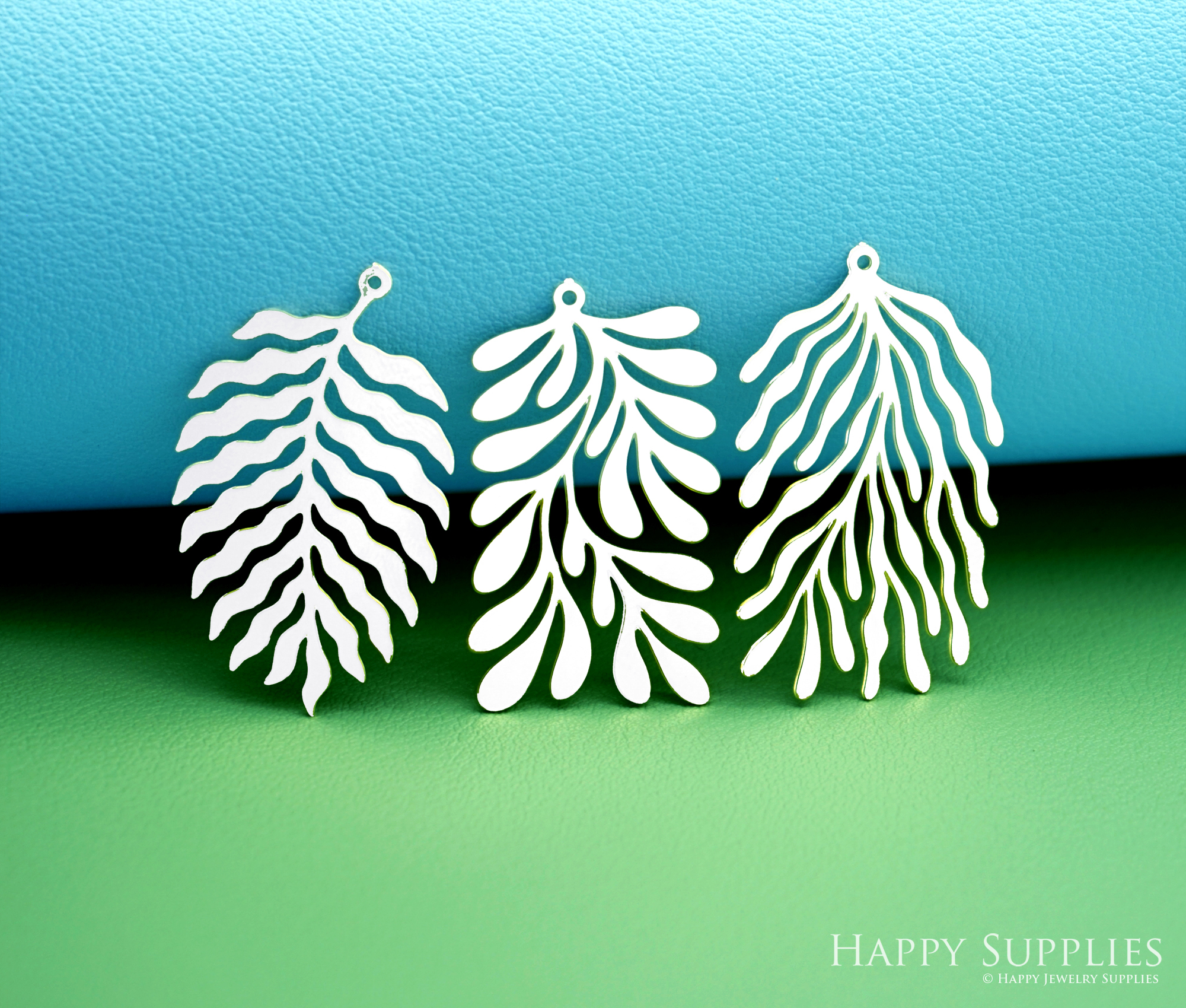 2pcs Stainless Steel Jewelry Charms, Raw Brass Charms, Leaves Charms, Earrings Findings, Stainless Steel Silver Jewelry Pendants, Brass Jewelry Findings, Stainless Steel Pendants Jewelry Wholesale (D3037)