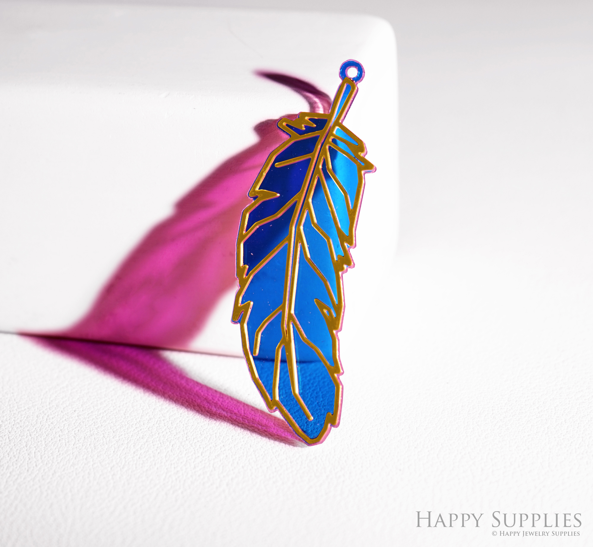 2pcs Rainbow Feather Charm, Brass Prism Charm, Iridescent Feather Pendant, Feather Connector, DIY Jewelry Making Supplie, Suncatcher (Q099)