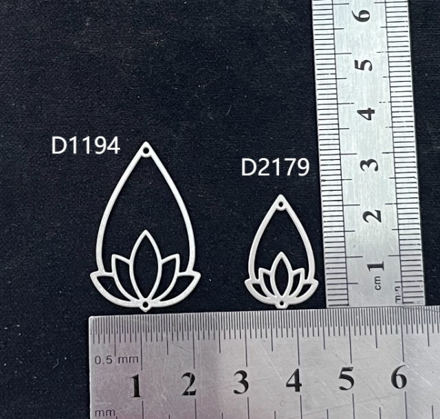 2pcs Brass Jewelry Charms, Drop Raw Brass Earring Charms, Brass Jewelry Pendants, Raw Brass Jewelry Findings, Brass Pendants Jewelry Wholesale 21x33mm (RD1194)
