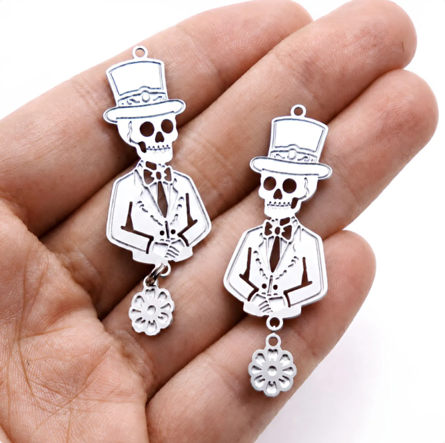 4pcs(1set) Day of the Dead Groom Charms, Mexican Skeleton Gentleman, Etched Stainless Steel Pendants, Gothic Earring Findings (SSB1265)