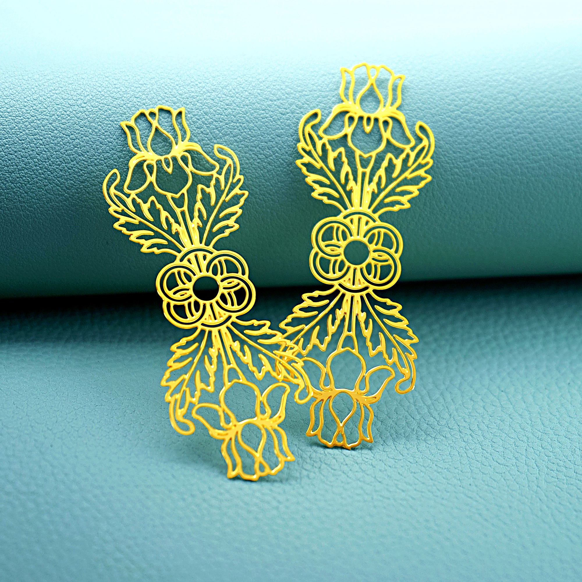 2pcs Iris Flower Charms, Art Nouveau Botanical Pendants, Floral Jewelry Findings, DIY Earrings Making Supplies (D3069)