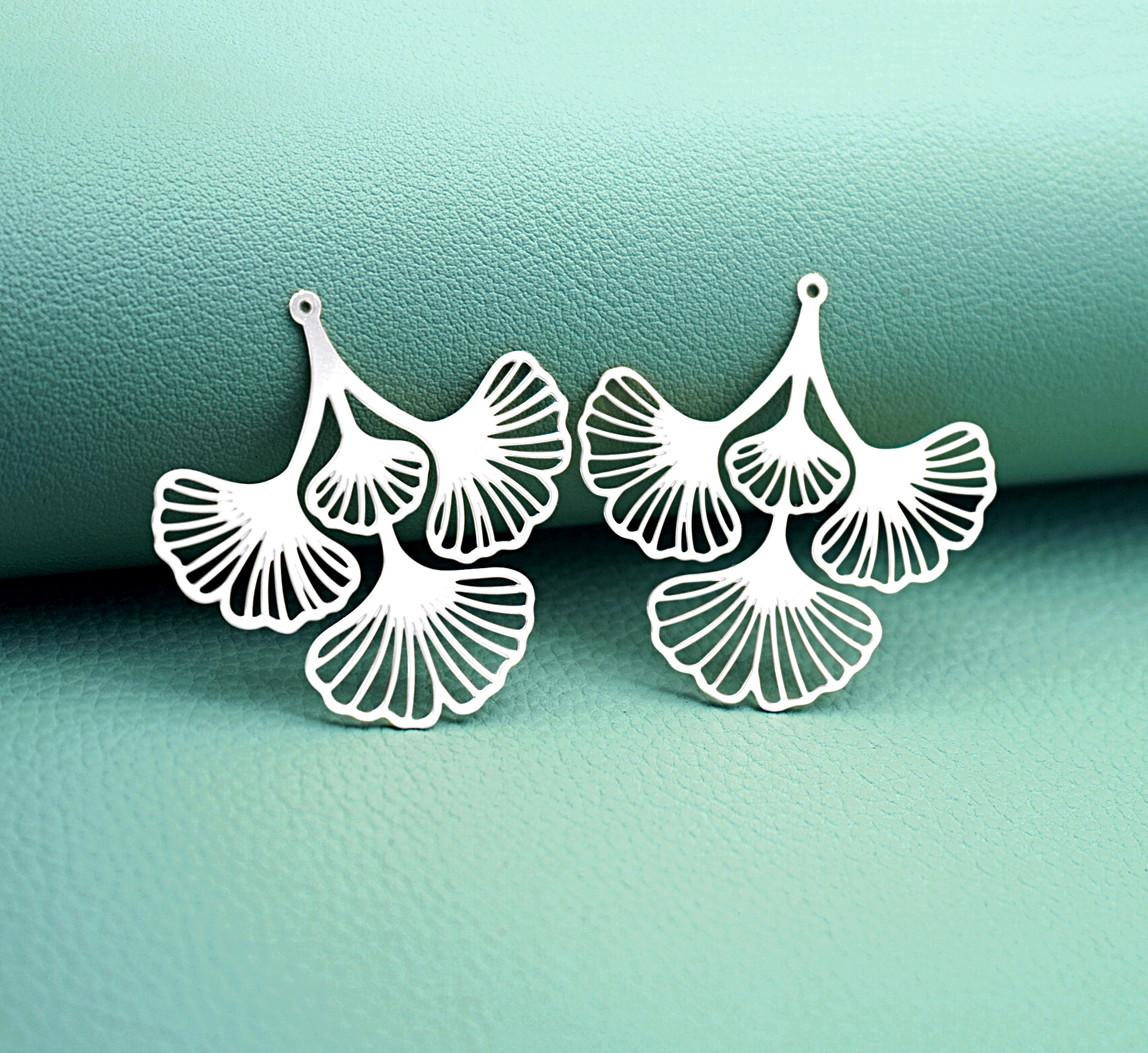 2pcs Ginkgo Leaf Charms, Botanical Fan Leaf Pendants, Nature Jewelry Findings, DIY Earrings Making Supplies (RD3074)