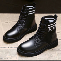 MACHINE FOR MOND LEISURE AND SPORTS SHOES