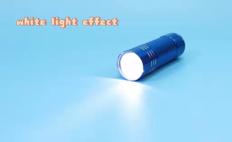Linterna de luz fuerte de 9 luces para el hogar