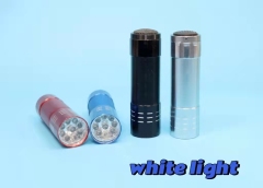 Linterna de luz fuerte de 9 luces para el hogar