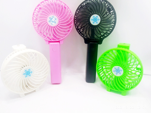 Mini ventilador eléctrico portátil recargable portátil para estudiantes