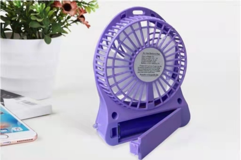 Mini ventilador eléctrico portátil recargable portátil para estudiantes
