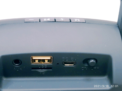 Pequeño altavoz 136/N211