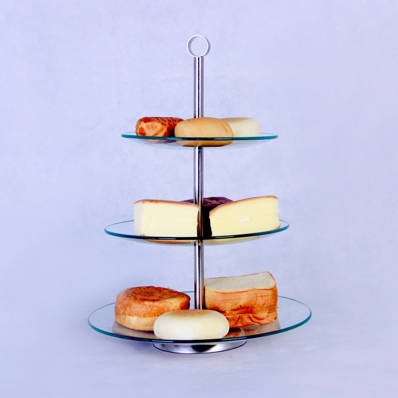 Elegant Crystal Cake Stand - Perfect for Dessert Displays