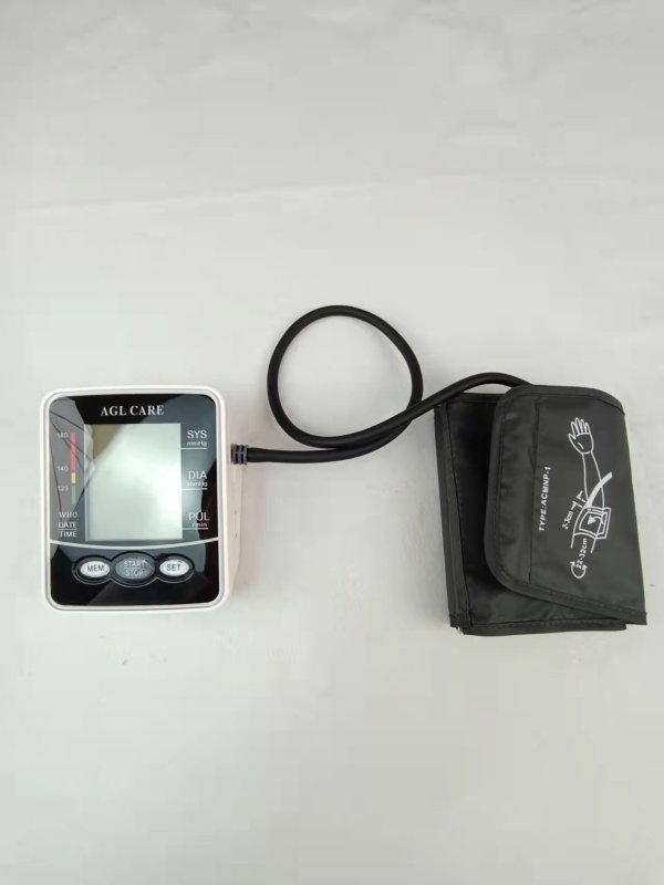 ambulatory automatic digital wrist upper arm blood pressure monitor calibration pump
