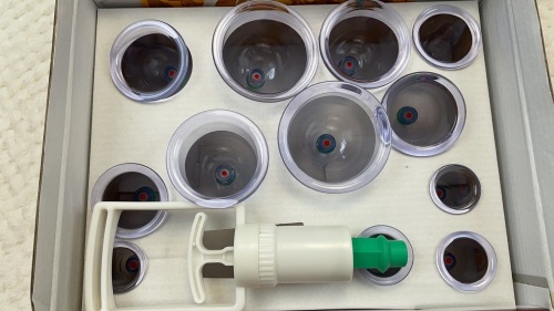 Cupping machine in 12 bottles