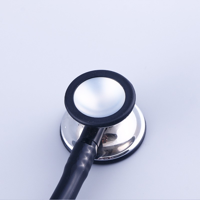 Mirror frequency stainless steel stethoscope in cardiology department