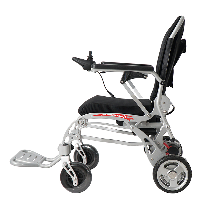 Sports wheelchairs are convenient and fast folding for seniors with disabilities using wheelchairs and electric wheelchairs