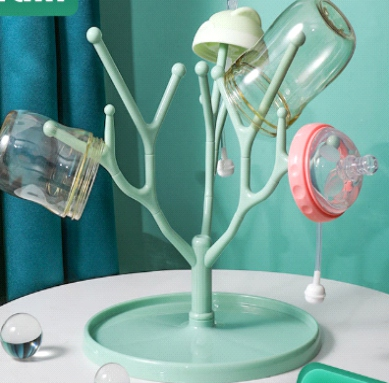Tree-shaped bottle holder