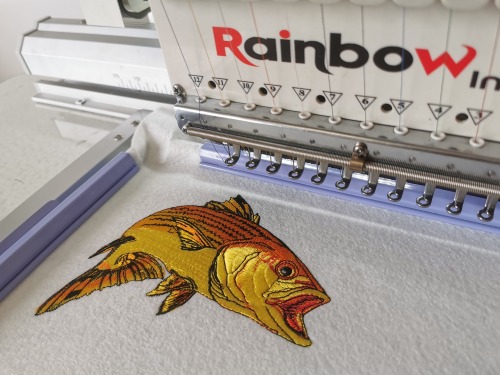 Rainbow Embroidery Machine Flat Embroidery Work, Golden Fish Embroidery.