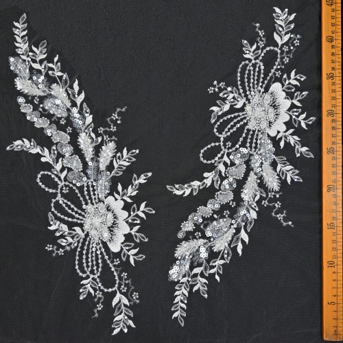 Oem Luxury Wedding Dress Sequins Beaded Embroidered Lace Bodice Flower Applique Patch