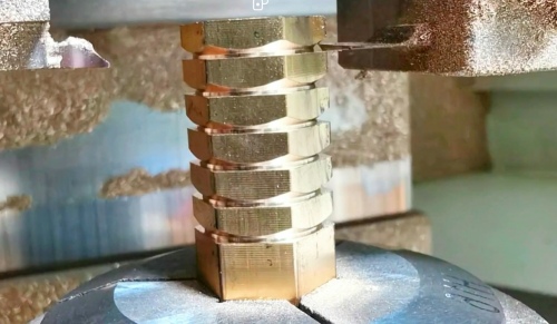 Without sharpening the knife for half a year, processing this kind of copper