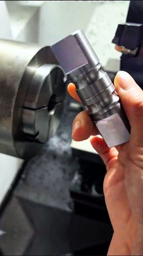 It is necessary to maintain balance when processing flat squares at both ends #CNC machining service