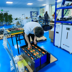 HOME ENERGY STORAGE STACKED BATTERY BOX RACKS SET