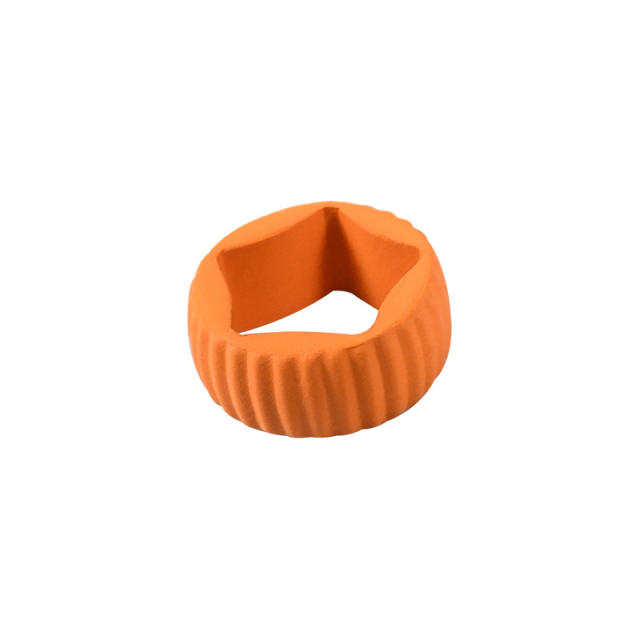 THE RUBBER CROWN FOR RM023