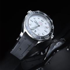 Rubber Strap For For Seamaster Diver 300m 42mm Date window at 6 o’clock