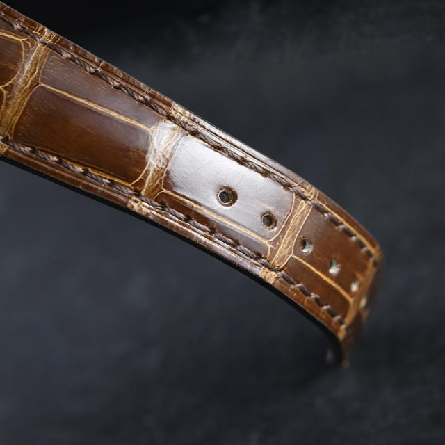 VAGENARI  alligator strap for Patek 4946R