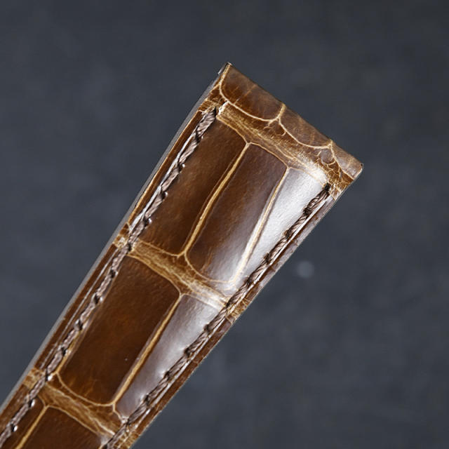 VAGENARI  alligator strap for Patek 4946R