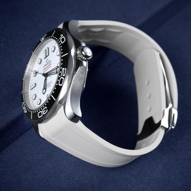Rubber strap for Omega Seamaster 300 (Date window at 6 o’clock) Folding clasp model