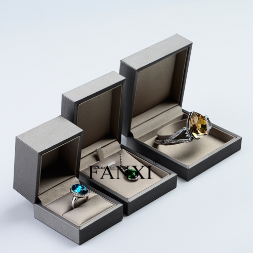 FANXI Luxury Silver Gray Leatherette Storage Boxes With Beige Silk Insert For Ring Necklace Bangle Bracelet Packaging PU Leather Jewellery Box