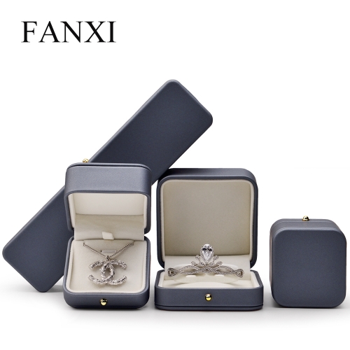 custom jewelry gift packaging box with logo