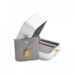 Custom logo white leather jewelry box with microfiber inside