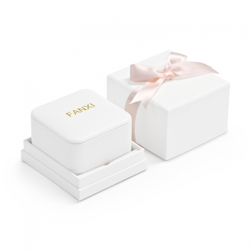 Custom logo white leather jewelry box with microfiber inside