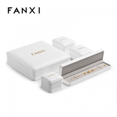 Custom white PU leather jewelry box with microfiber inside