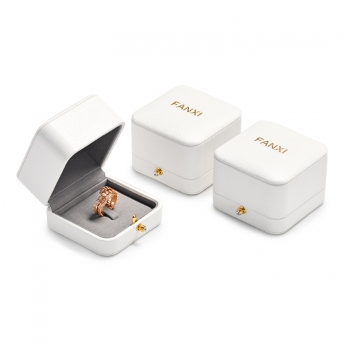 Custom logo white leather jewelry box with microfiber inside