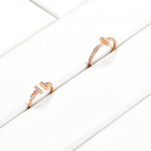 Luxury metal frame jewelry display set with white leather