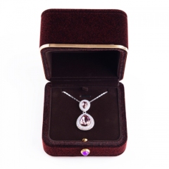 Luxury velvet jewelry packaging box for ring pendant