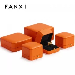 Custom logo/colour leather jewelry packaging box with black velvet inside