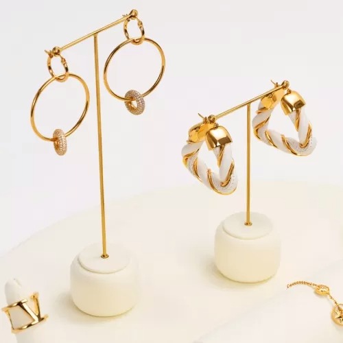 FANXI luxury new design beige microfiber jewelry display stand set with metal