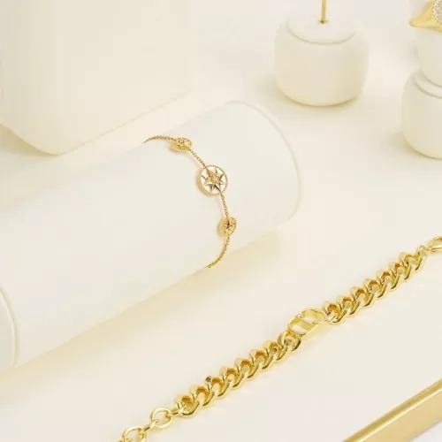 FANXI luxury metal frame jewelry display set with beige microfiber