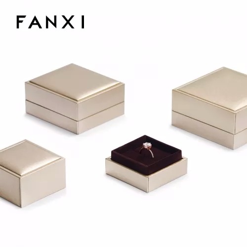 Gold colour leatherette paper jewellery packaging box Gold colour leatherette paper jewellery packaging box