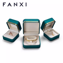unique engagement ring box_proposal ring in box_mini jewelry box