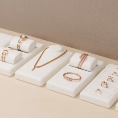 FANXI luxury white colour jewelry display set