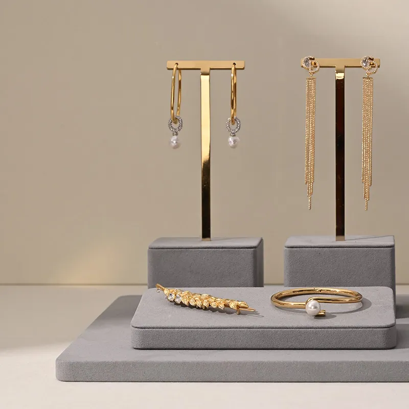 FANXI gray microfiber jewelry display set with metal