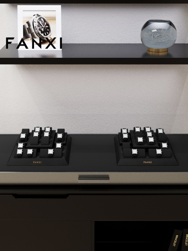 FANXI high quality luxury black microfiber jewelry display stand