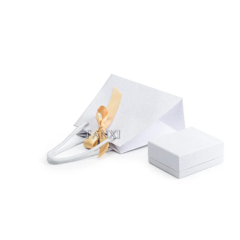 FANXI Wholesale Custom Logo Paper Shopping Bags With Ribbon And Handle For Jewelry Watch Cloth Cosmetic Packaging Luxury White Paper Gift Bag
