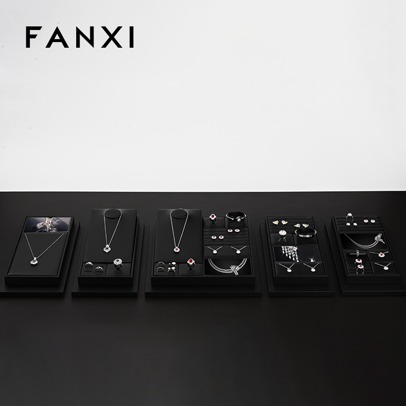 FANXI hot sale Black PU leather Jewelry display set series Product parameters Synopsis Name: Jewelry display set series Number: TT322 Material: PU leather Color: Black