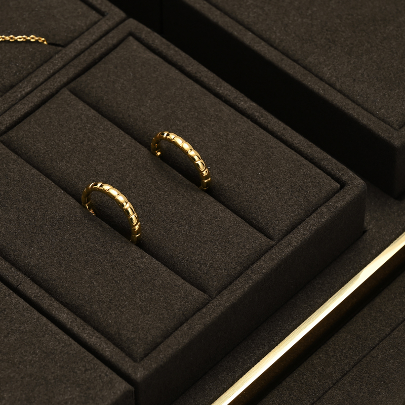 FANXI custom Brown Metal Microfiber luxury jewellery display