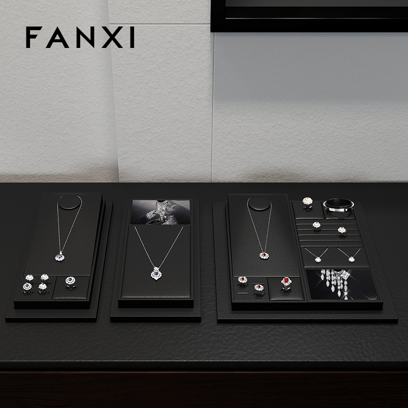 FANXI hot sale Black PU leather Jewelry display set series Product parameters Synopsis Name: Jewelry display set series Number: TT322 Material: PU leather Color: Black